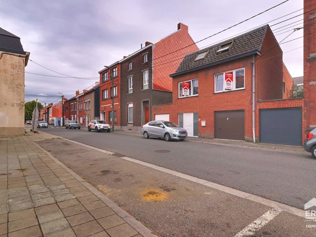 Rue Puissant d'Agimont - 65 - - 6040