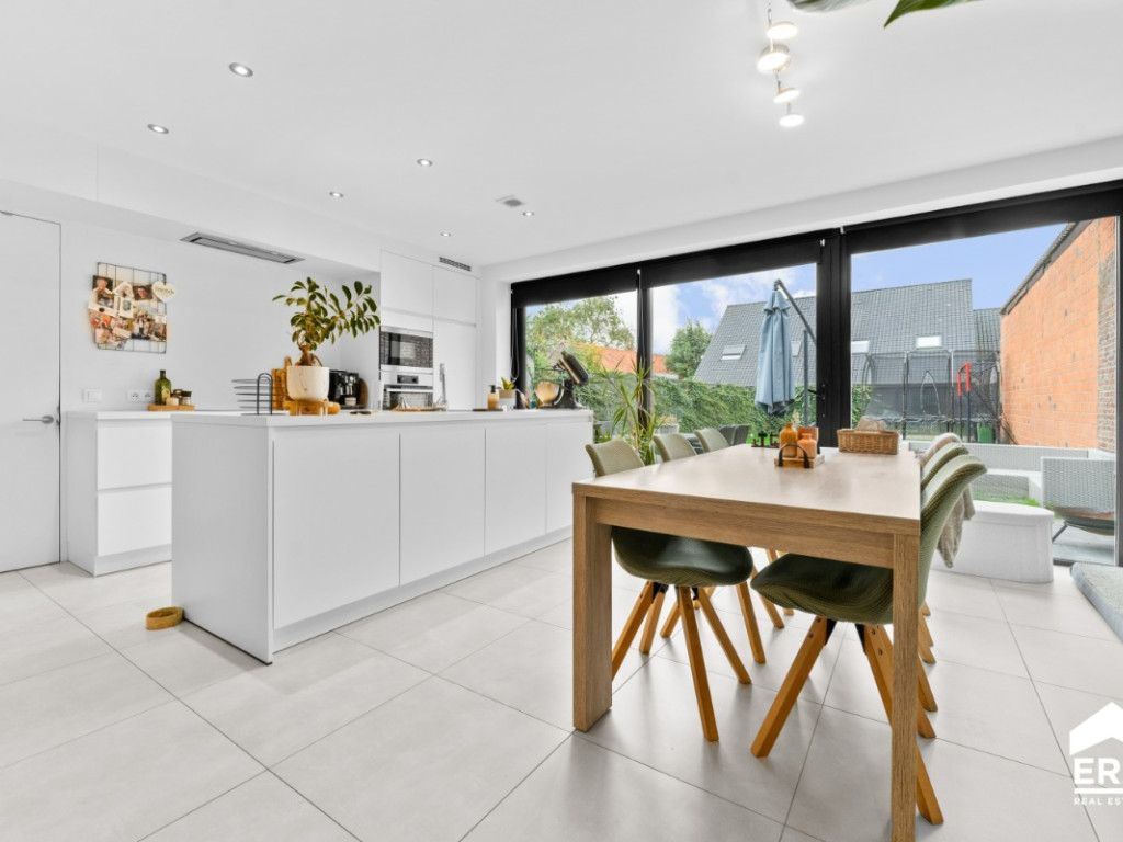 Boomgaardstraat - 18A - - 8970