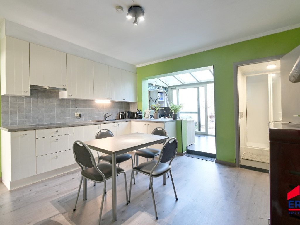 Alfons Sifferstraat - 20 - - 9930