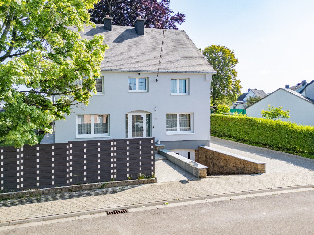 Rue Bovesse - 28 - - 6791