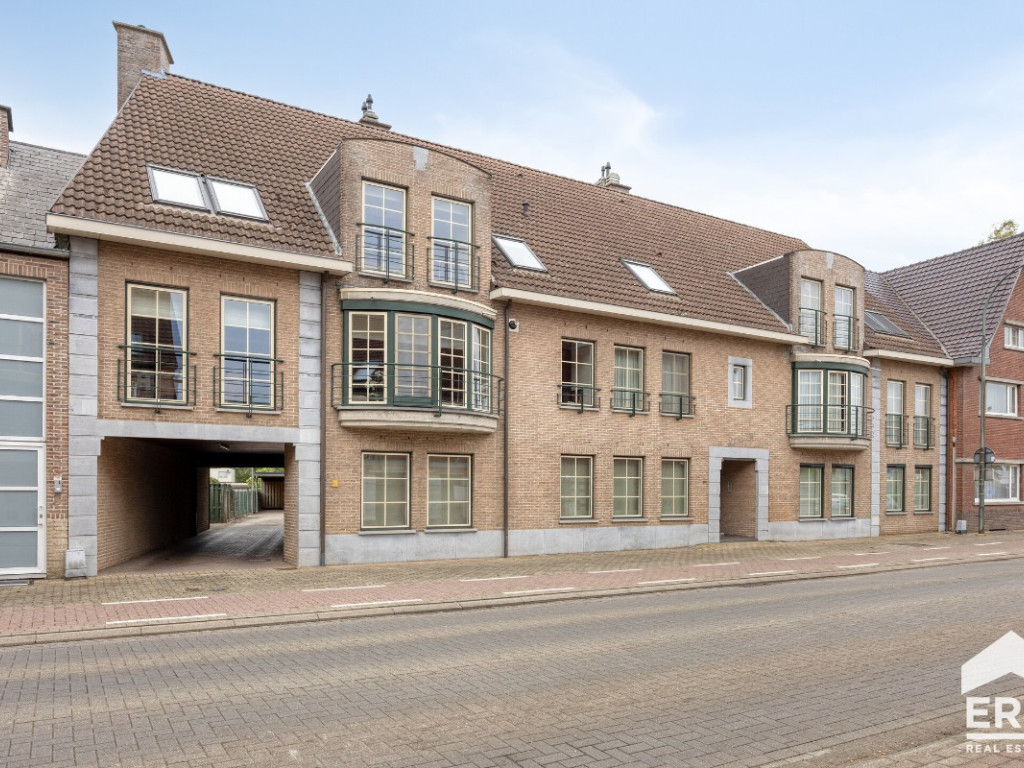 Dorpsstraat - 198 - bus 5 - 3900
