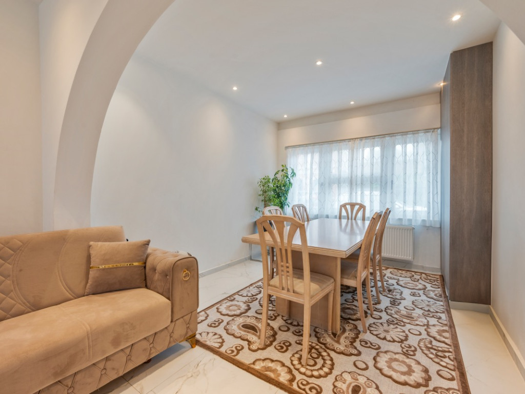 Plezantstraat - 379 - - 9100