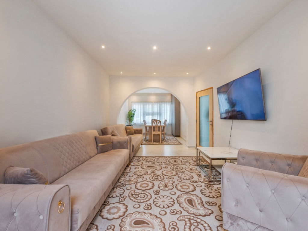 Plezantstraat - 379 - - 9100