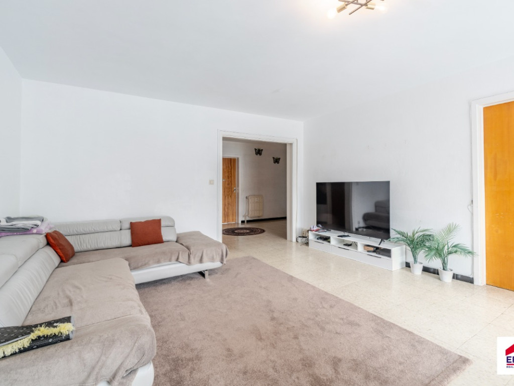 Ninoofsesteenweg - 213A - - 1700