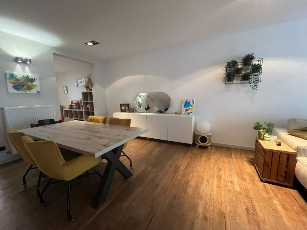 Dorpsstraat - 102 - - 2960