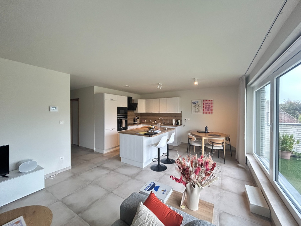 Dadizeelsestraat - 18 - 0102 - 4 - 8890