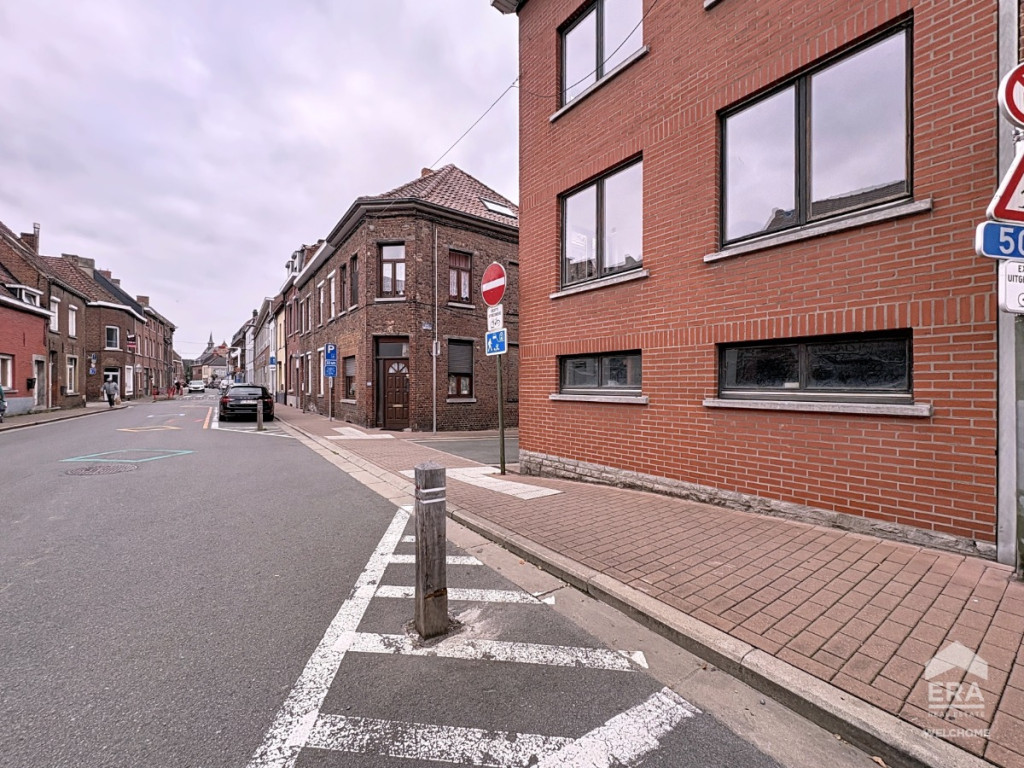 Rue du Sac - 74 - 1er gauche - 7850