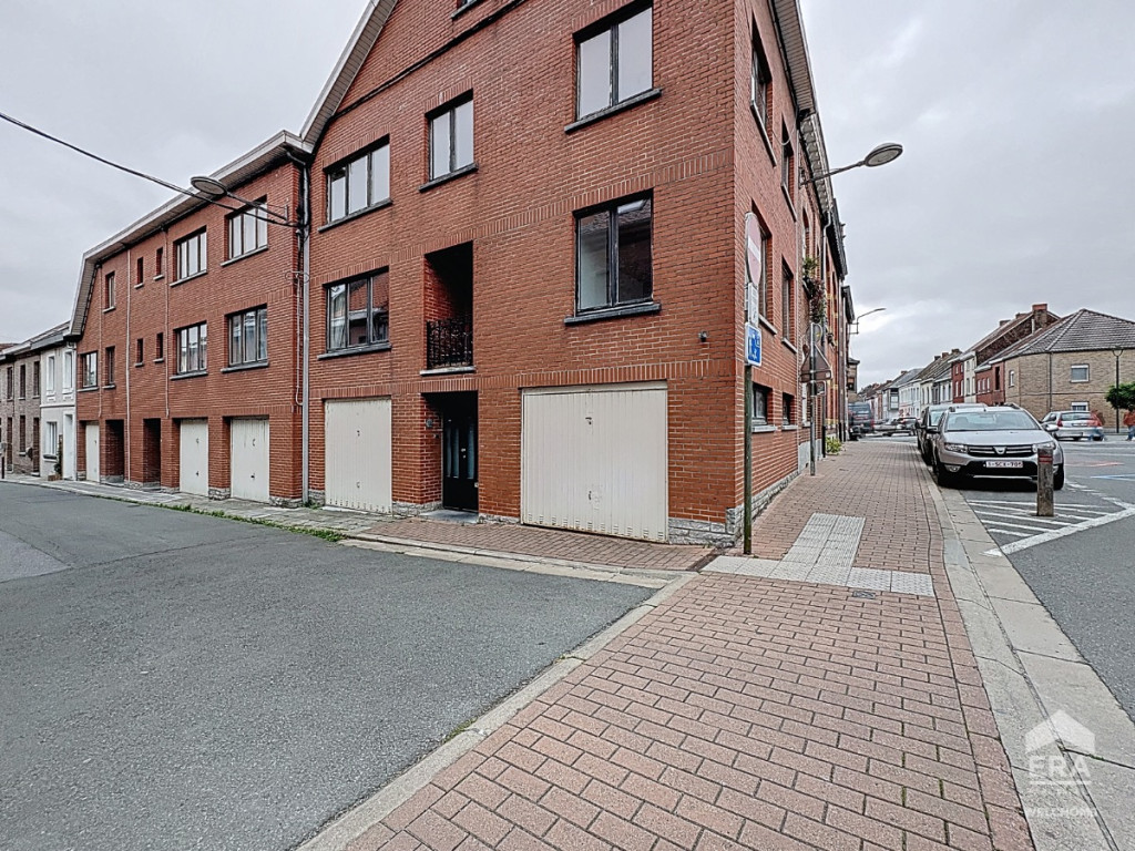 Rue du Sac - 74 - 1er gauche - 7850