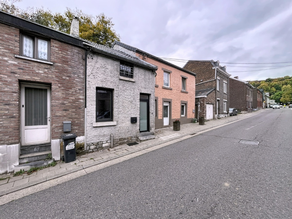 Rue Reine Astrid - 51 - - 4480