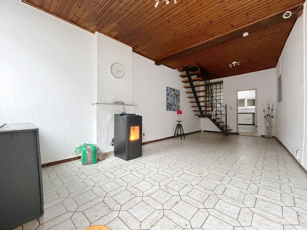 Rue Reine Astrid - 51 - - 4480