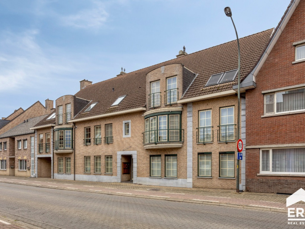 Dorpsstraat - 198 - bus 6 - 3900