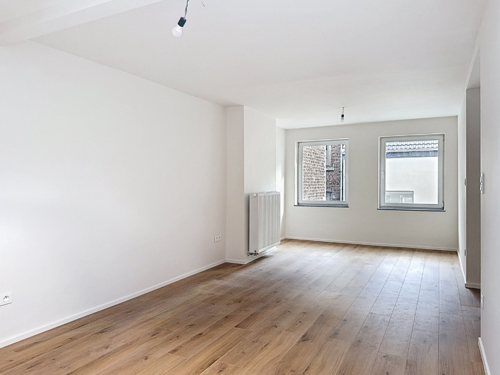 Rue Jean d'Outremeuse - 75 - 0021 - 4020