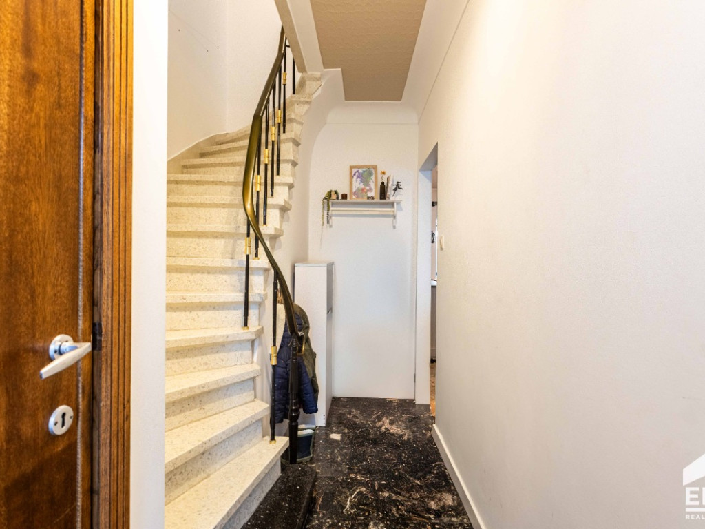 Biezenstraat - 53 - - 9420