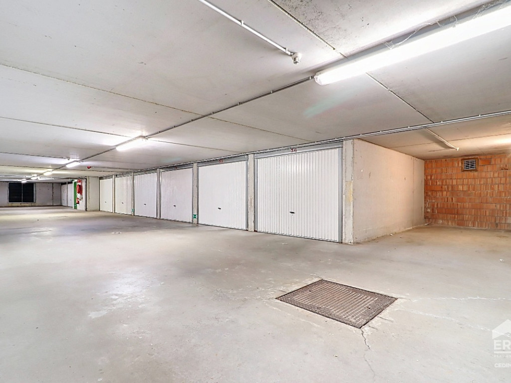 Chaussée de Mons - 41 - - 1400