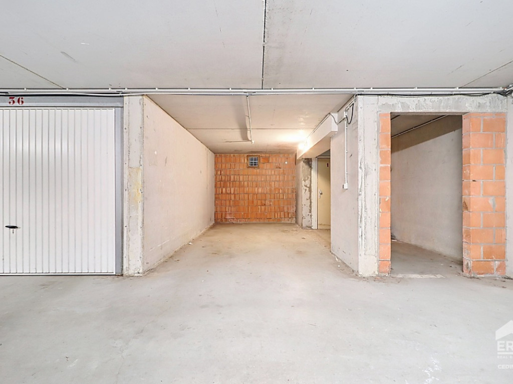 Chaussée de Mons - 41 - - 1400