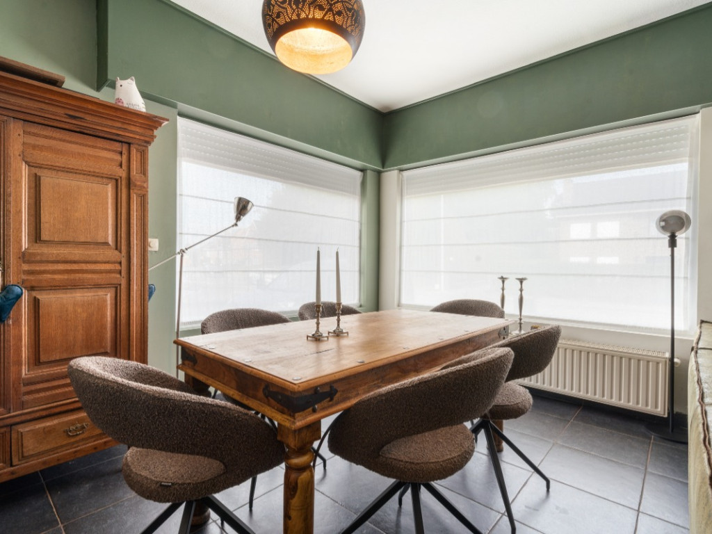 Leugestraat - 16 - - 9200