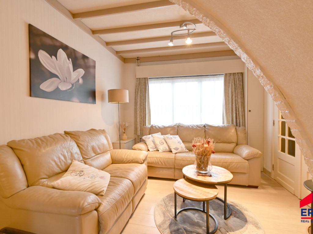 Stationsplein - 2 - - 9940