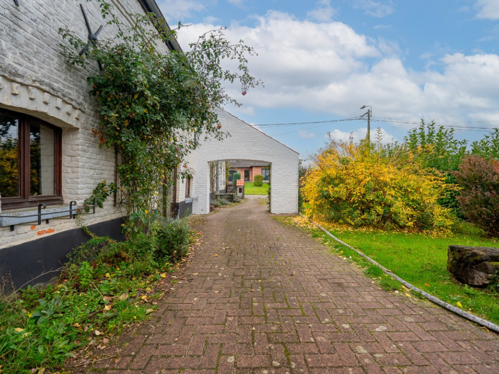 Rue du Monty - 10 - - 5032