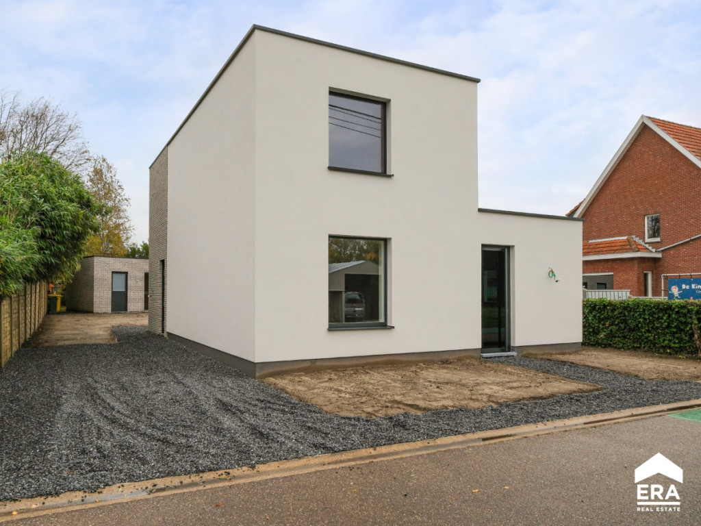 Pastoor Brissacstraat - 19 - - 3271