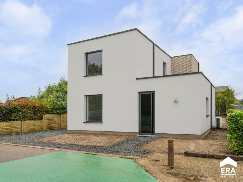 Pastoor Brissacstraat - 19 - - 3271