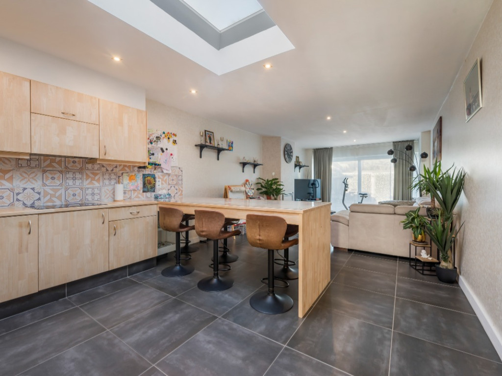 Heistraat - 142 - - 9100