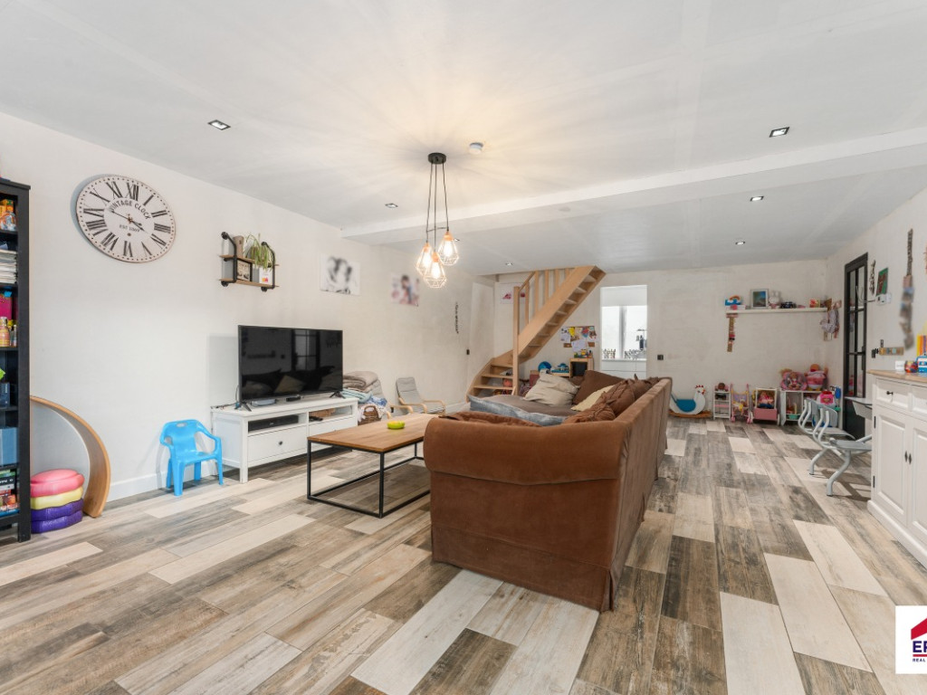 oostrozebekestraat - 206 - - 8760