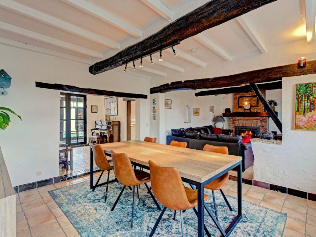 Hellekens - 8 - - 3390