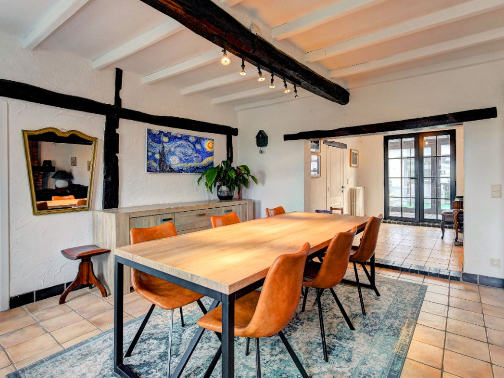 Hellekens - 8 - - 3390