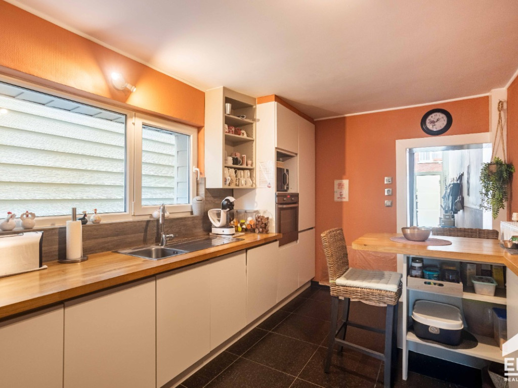 Dokter Jozef Kluyskensstraat - 36 - - 9300