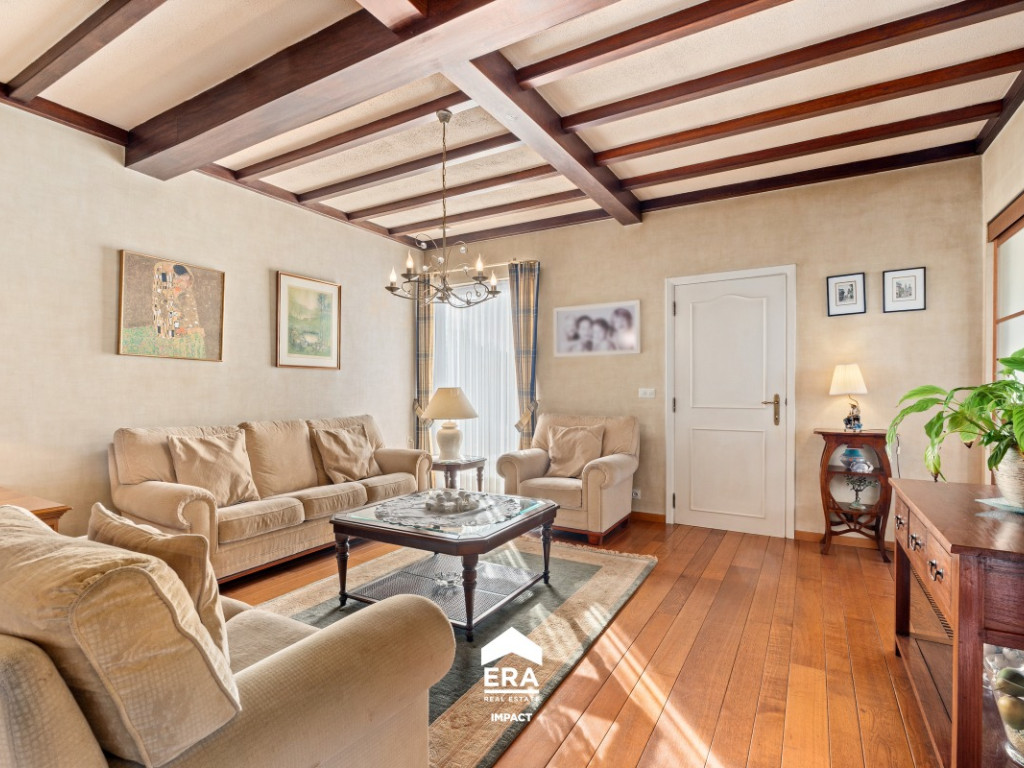 Van Eycklaan - 24 - - 3680