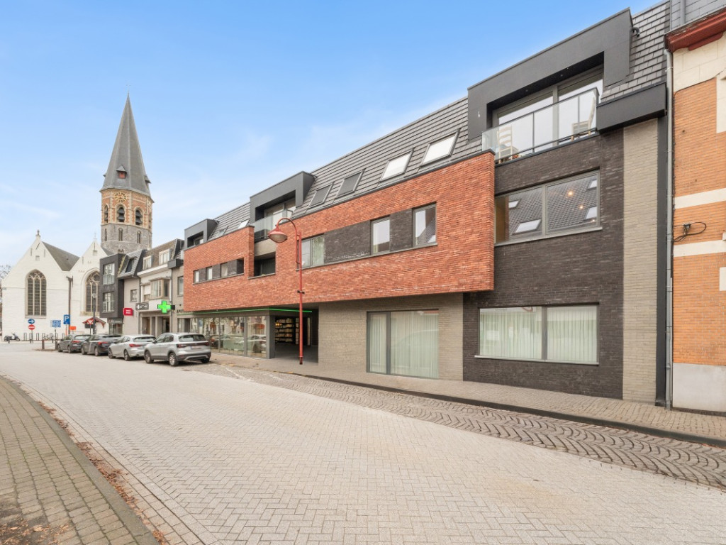 Hoogstraat - 5 bus 4 - - 9960