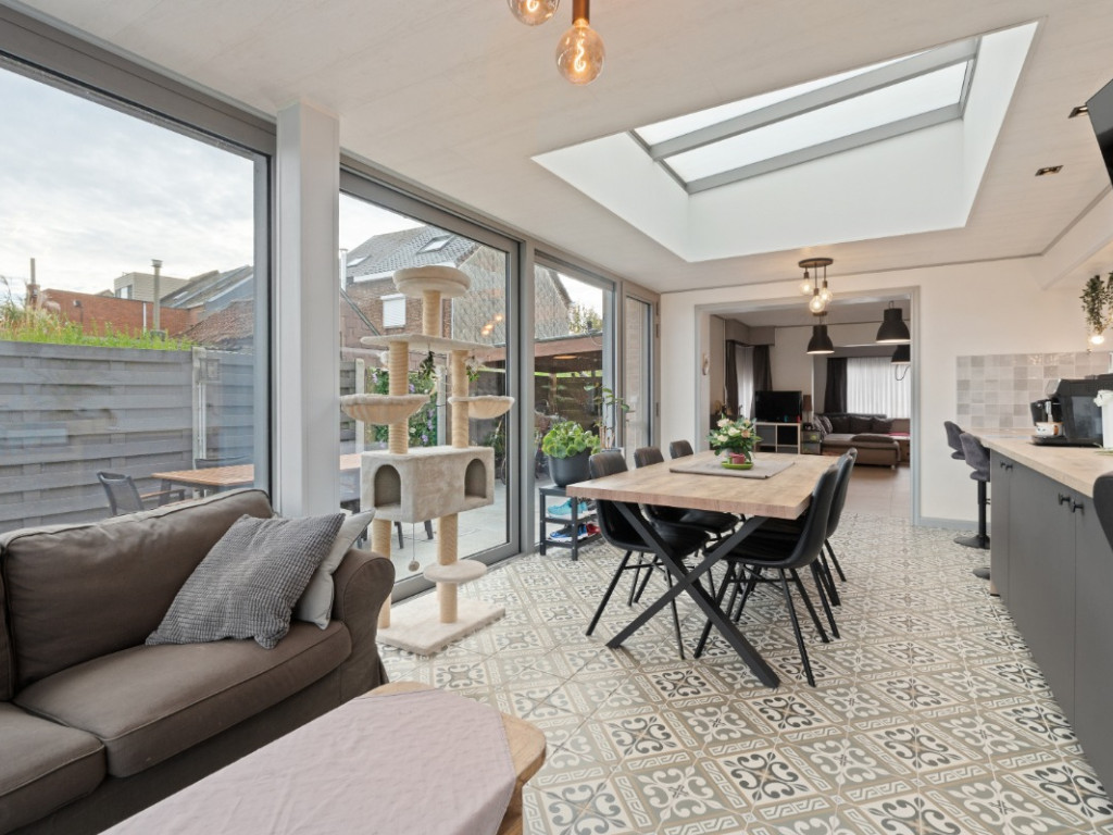 Rijweg - 104 - - 2870