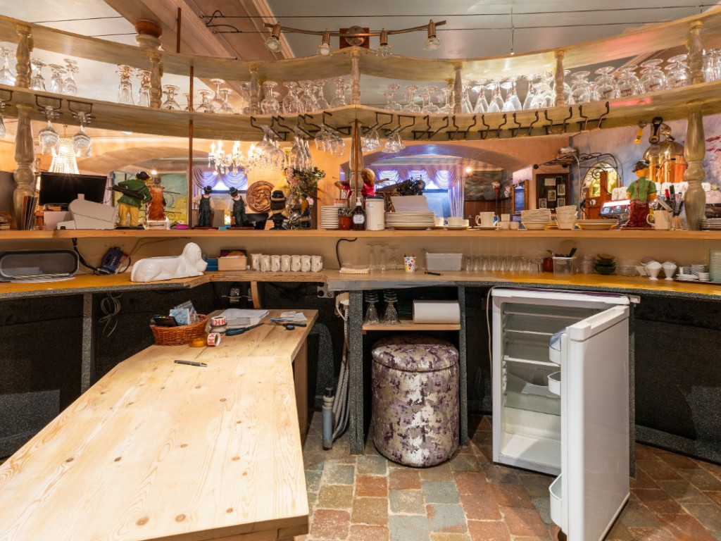 Zeedijk - 2 - - 8380