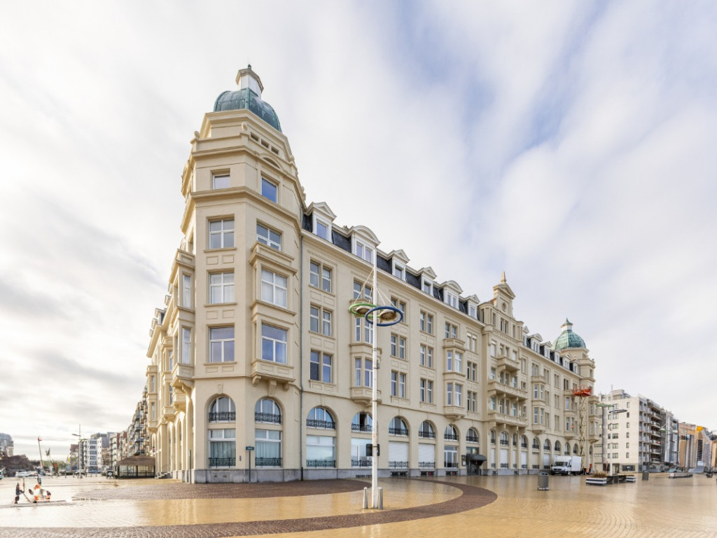 Zeedijk - 2 - - 8380