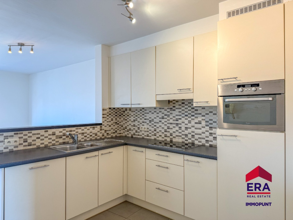 Veemarkt - 8 - bus 2 - 3300