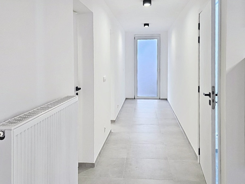 Rue Charles Lapierre - 33 - 1 - 5300