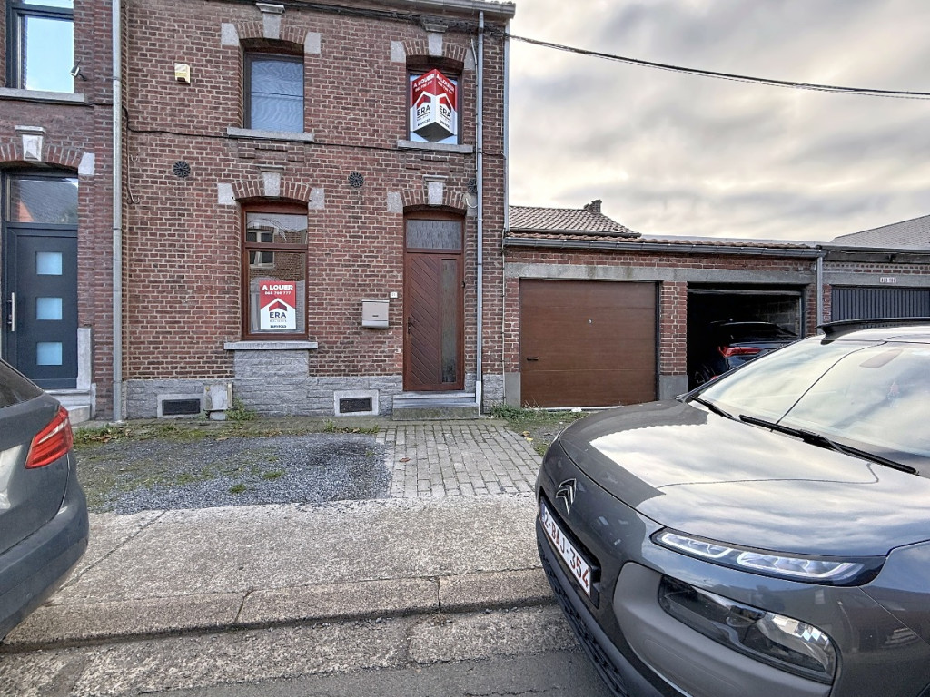 Rue Arthur Descamps - 77 - - 7340