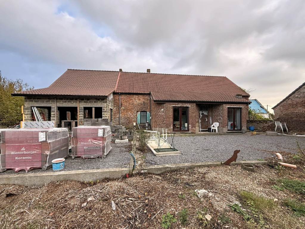 Rue Albert Quivy - 8 - - 7950