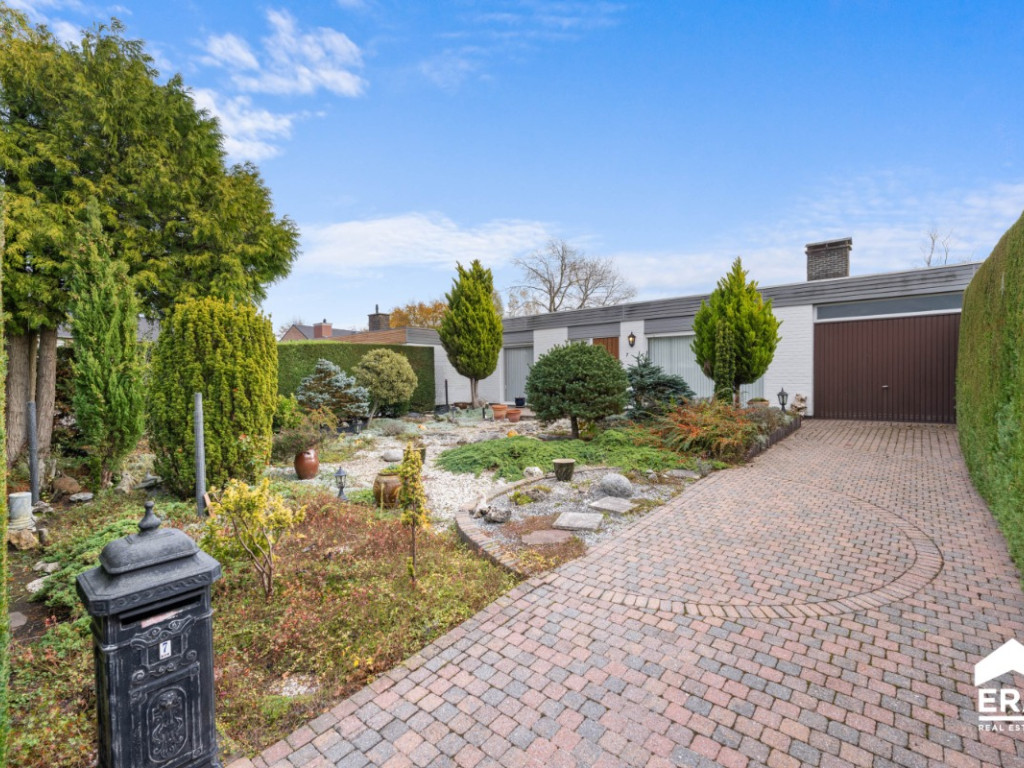 Esdoornstraat - 7 - - 8800