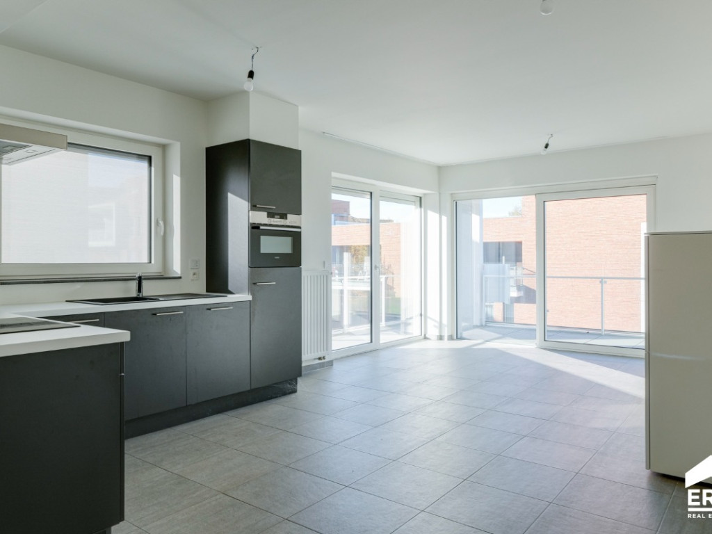 Busweg - 4 - 21 - 3600