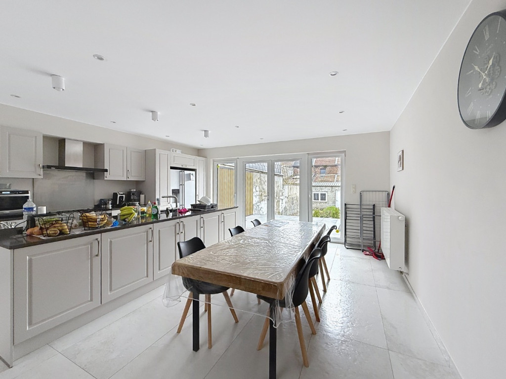 Avenue Jospeh Wauters - 132 - - 7000