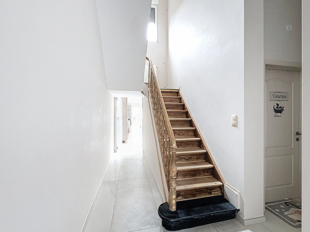 Avenue Jospeh Wauters - 132 - - 7000