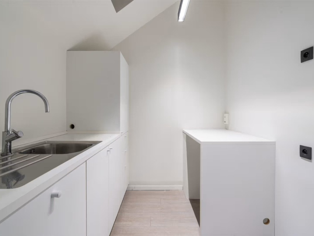 Kortrijksesteenweg - 1 - - 8530