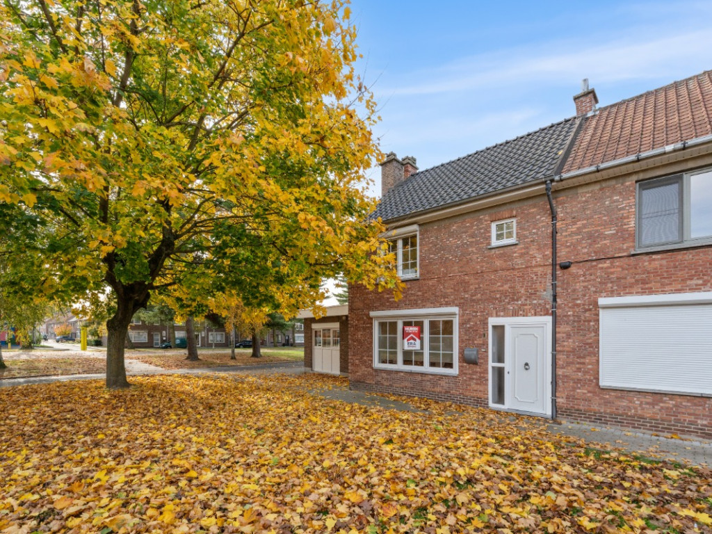 Oud Strijdersplein - 1 - - 9200