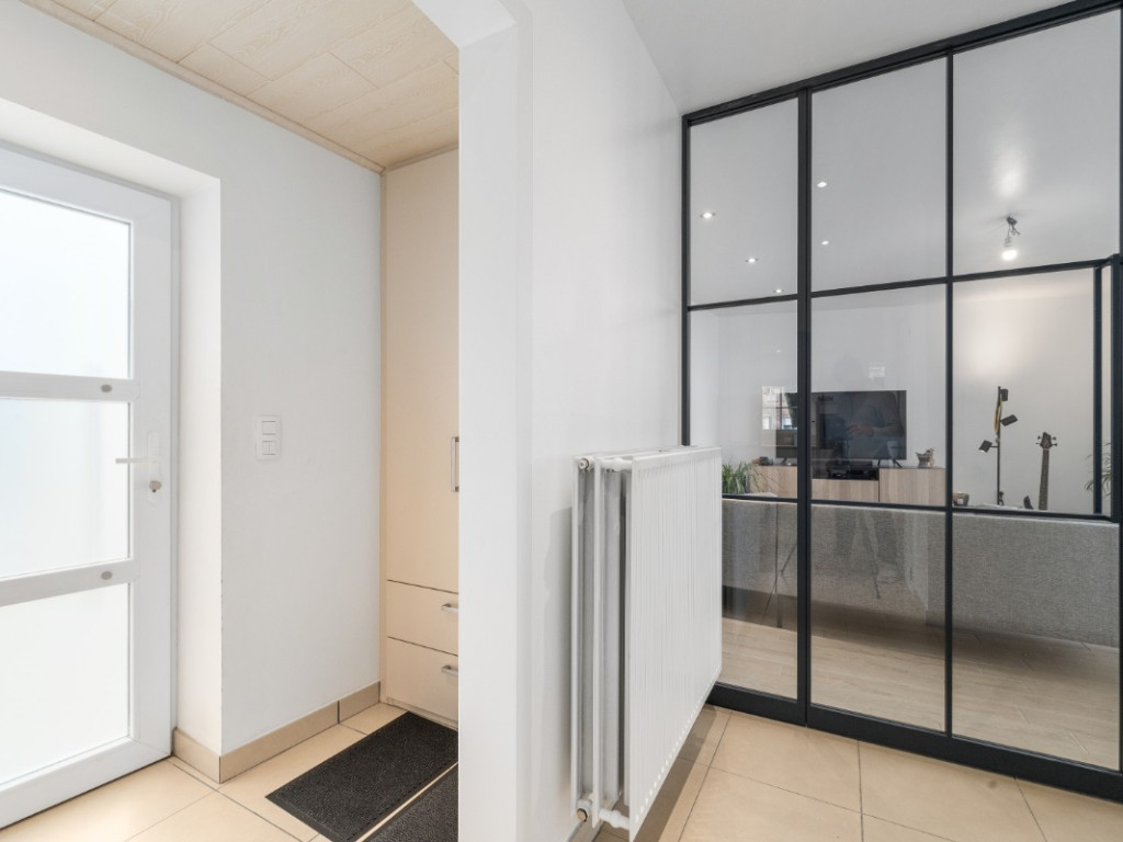 Oud Strijdersplein - 1 - - 9200