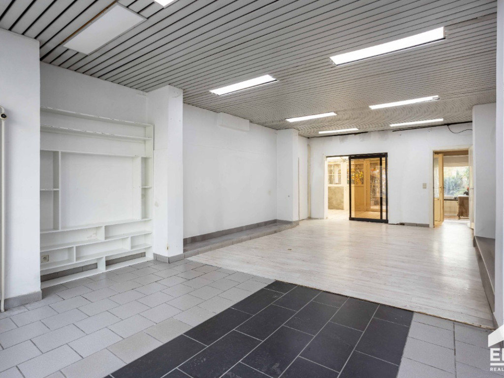 Leuvestraat - 2 - - 9320