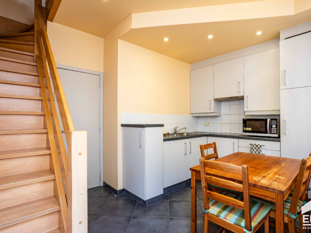 Ingang Van Bemten - 4 - - 9300