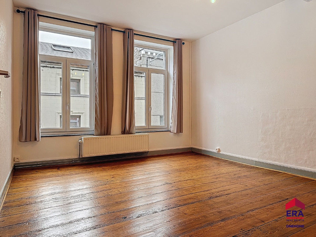 Rue Lapierre - 28 - 1 - 5300