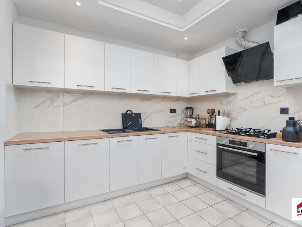 Koningin Astridstraat - 42 - - 1730