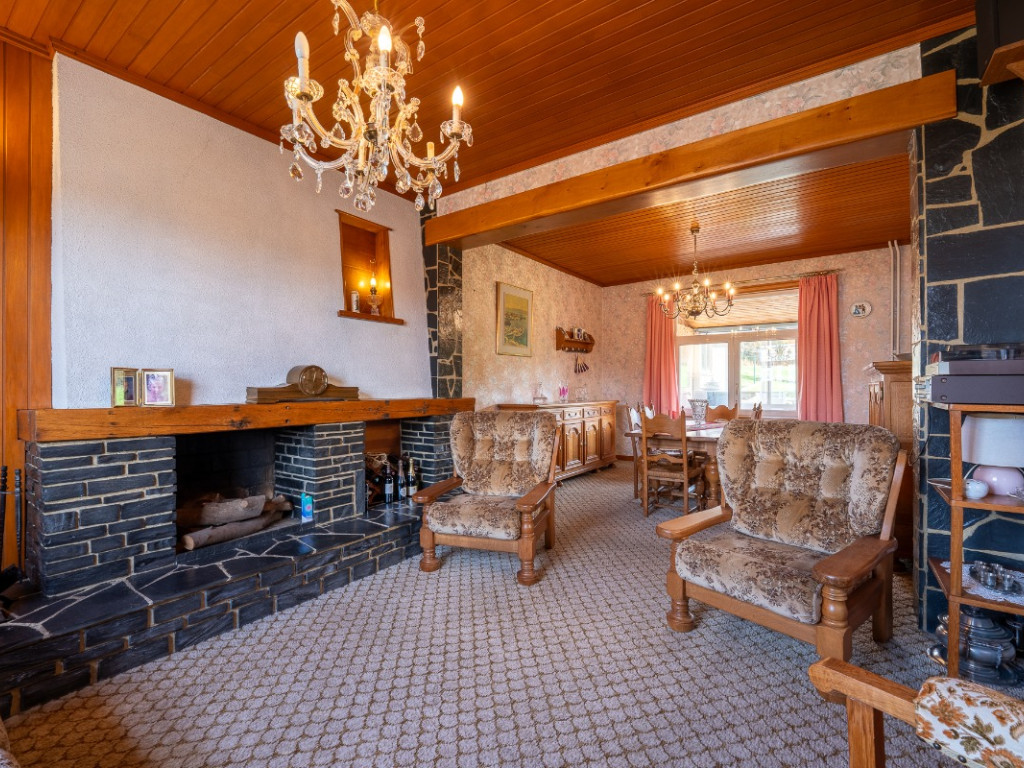 Rue Célestin Hastir - 84 - - 5150